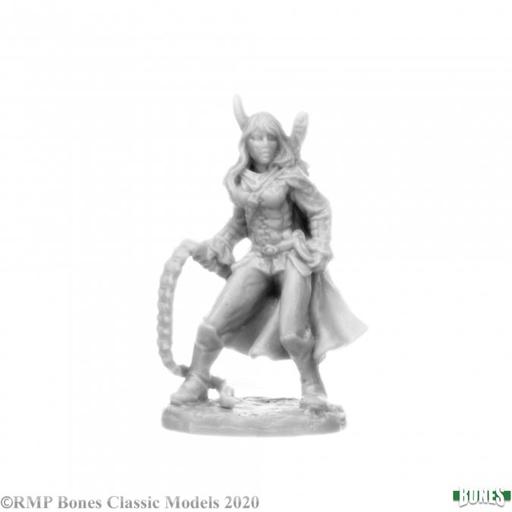 Dark Heaven: Bones Classic - Amrielle, Female Ranger