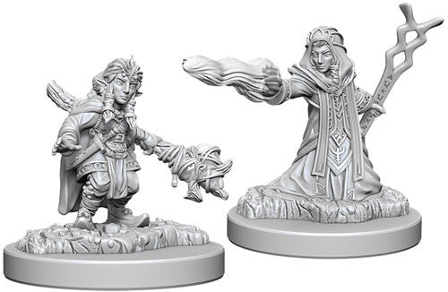 Nolzur's Marvelous Unpainted Miniatures - Female Gnome Wizard